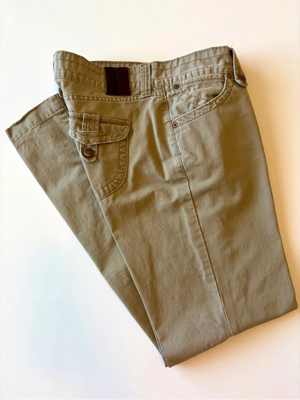 Lucky Brand Khaki Bootcut Pants Cotton Utility Cargo Size 29/8 EUC MidRise Tan